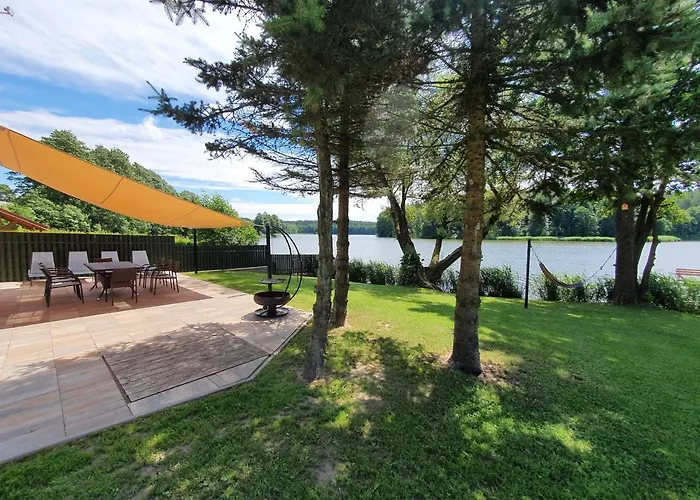 Dom wakacyjny Niebieskie Drzwi